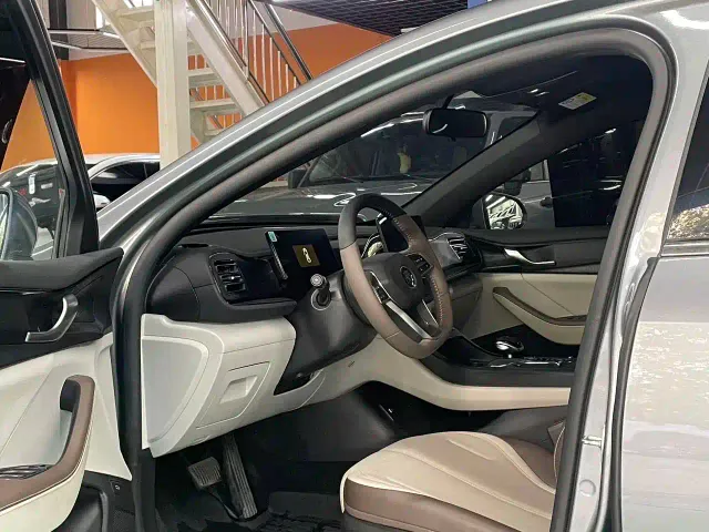BYD Qin PLUS — Фото автомобиля 7
