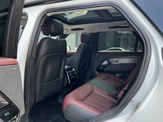 Land Rover Range Rover Sport — Фото автомобиля 22