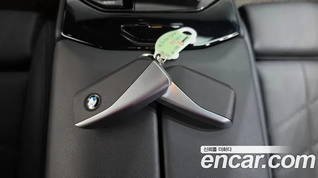 BMW 5 Series G60 — Фото автомобиля 23