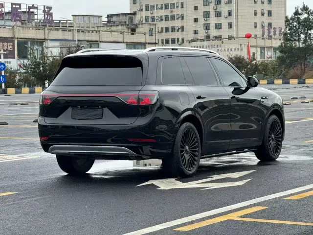 Aito M9 — Фото автомобиля 6