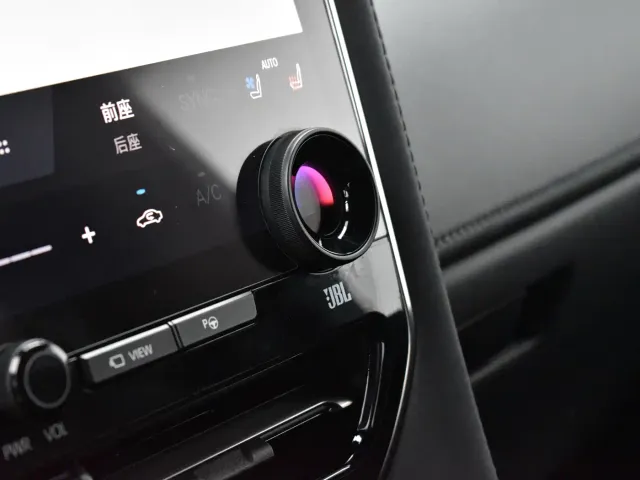 Toyota Alphard — Фото автомобиля 14