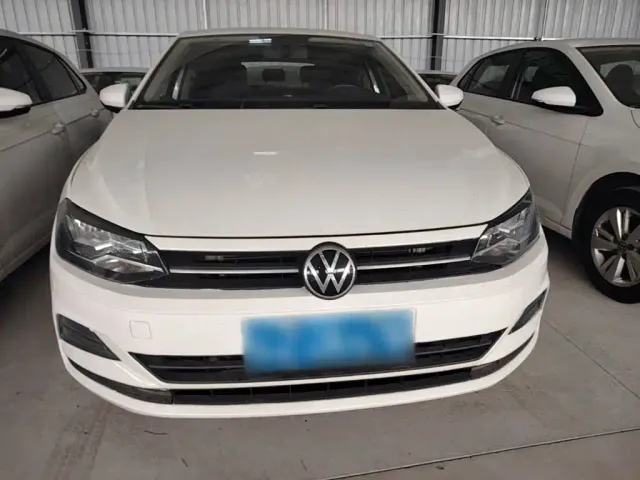 Volkswagen Polo — Фото автомобиля 2