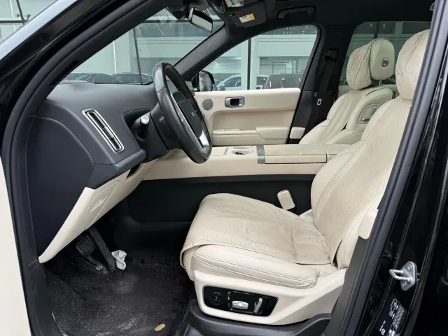 Li Auto L7 — Фото автомобиля 7