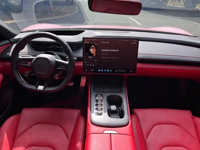 Xiaomi SU7 — Фото автомобиля 6