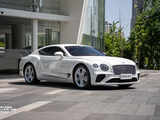 Bentley Continental — Фото автомобиля 3