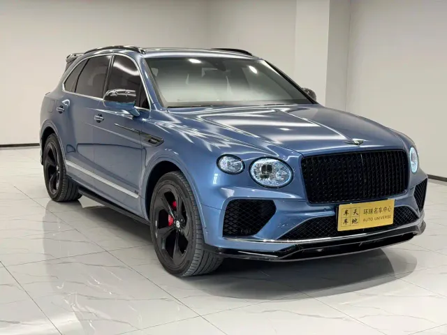 Bentley Bentayga — Фото автомобиля 3