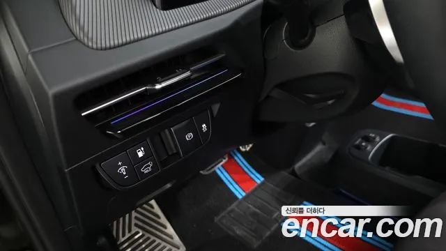 Kia EV6 — Фото автомобиля 24