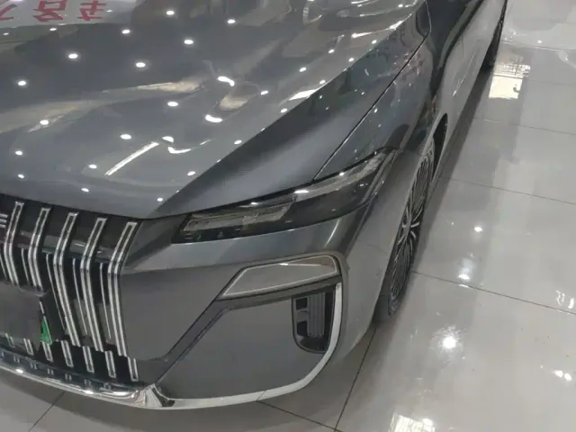 Roewe M7 DMH — Фото автомобиля 23