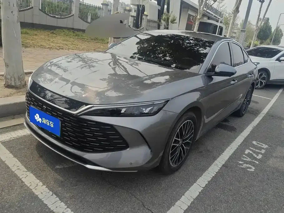 Фотография автомобиля — BYD Qin L