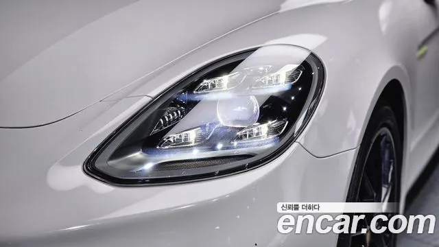 Porsche Panamera — Фото автомобиля 7