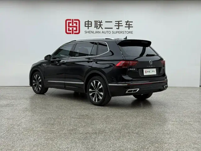 Volkswagen Tiguan L — Фото автомобиля 2