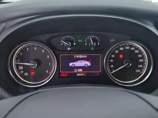 Buick LaCrosse — Фото автомобиля 14
