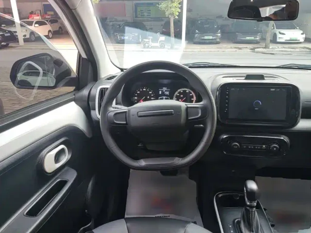 Roewe Clever — Фото автомобиля 10