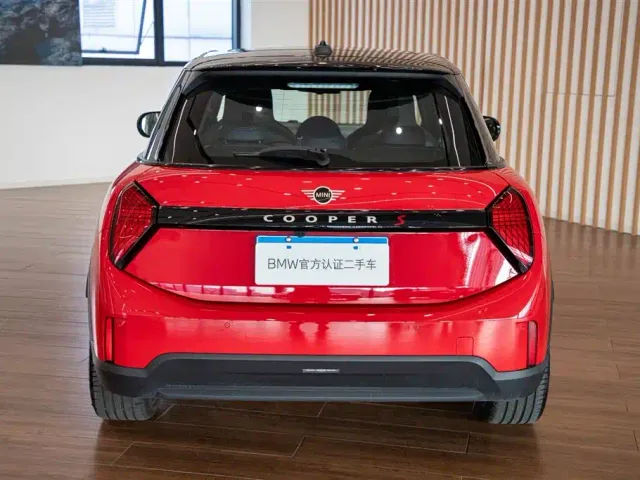 MINI Hatch — Фото автомобиля 7