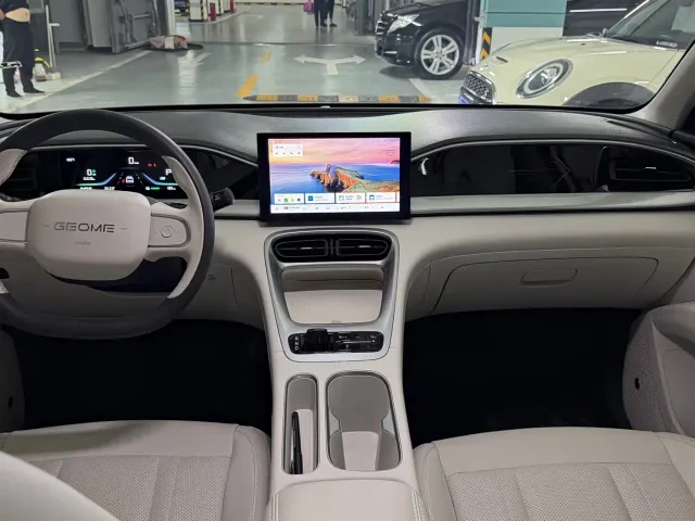 Geely Starry Wish — Фото автомобиля 10