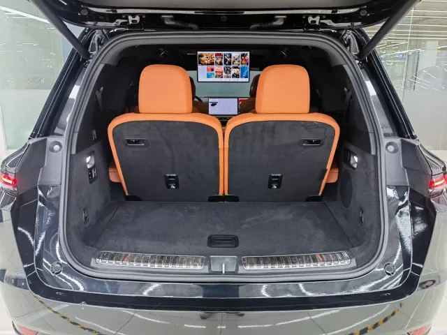 Li Auto L9 — Фото автомобиля 12