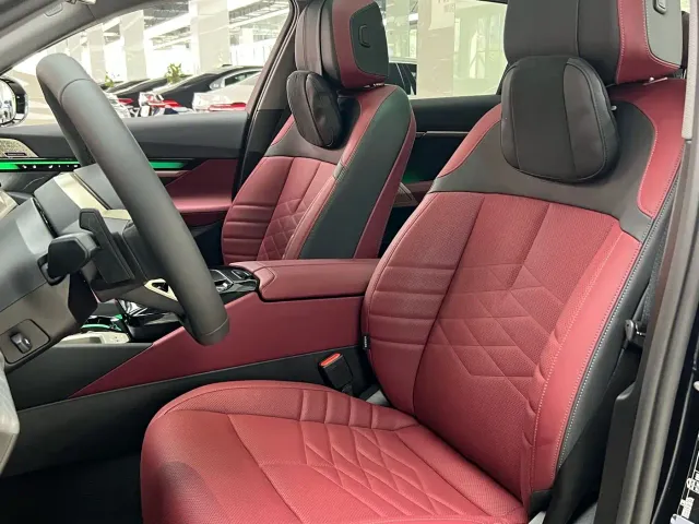 BMW 5 Series — Фото автомобиля 9
