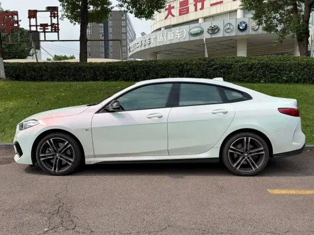 BMW 2 Series — Фото автомобиля 3