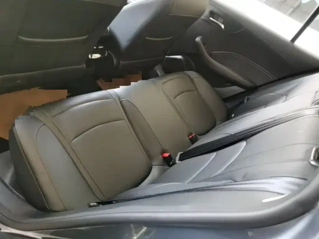 Roewe i5 — Фото автомобиля 16