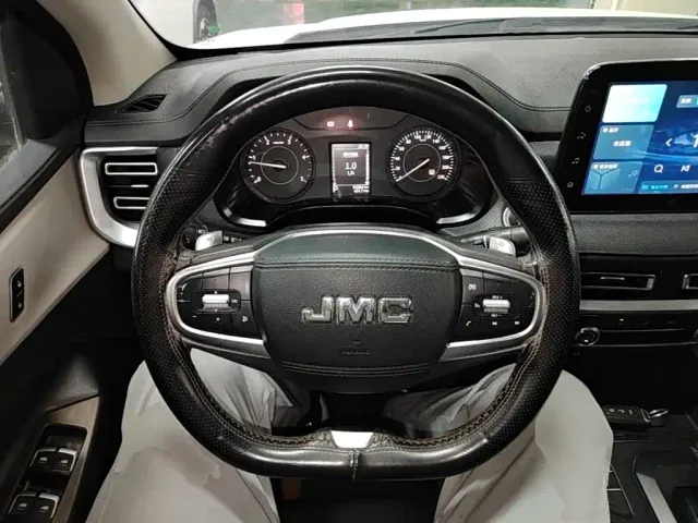 JMC Vigus 7 — Фото автомобиля 10