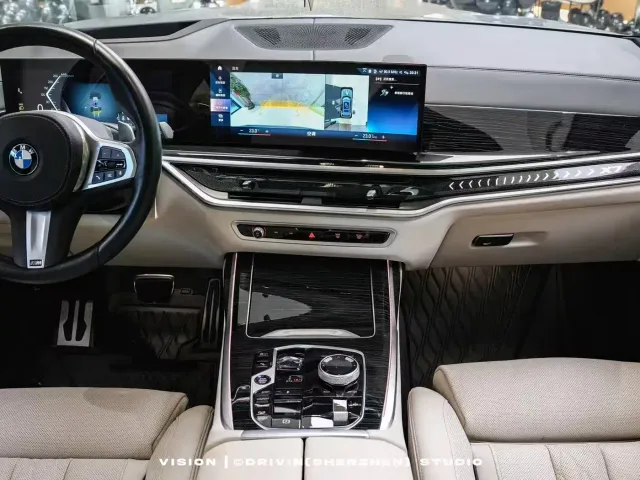 BMW X7 — Фото автомобиля 6