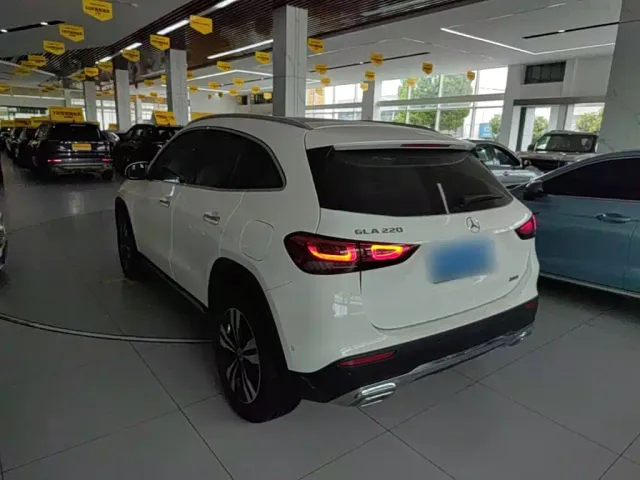 Mercedes-Benz GLA-Class — Фото автомобиля 4