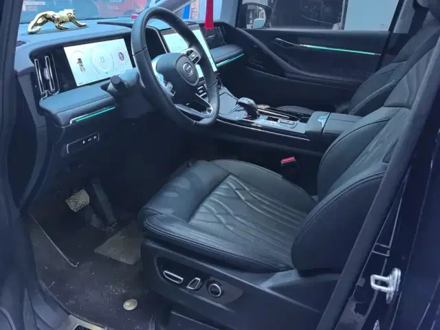 GAC Trumpchi M8 — Фото автомобиля 9