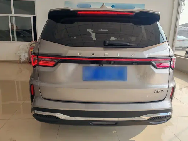 Geely Jiaji — Фото автомобиля 13