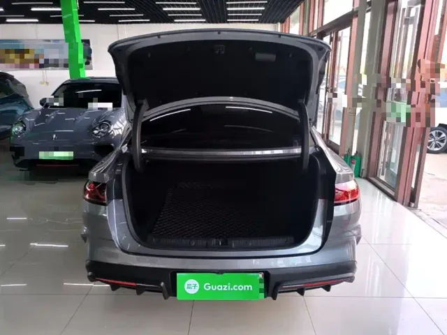 BYD Qin L — Фото автомобиля 18