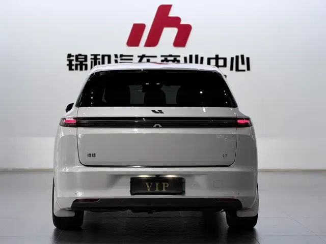 Li Auto L7 — Фото автомобиля 5