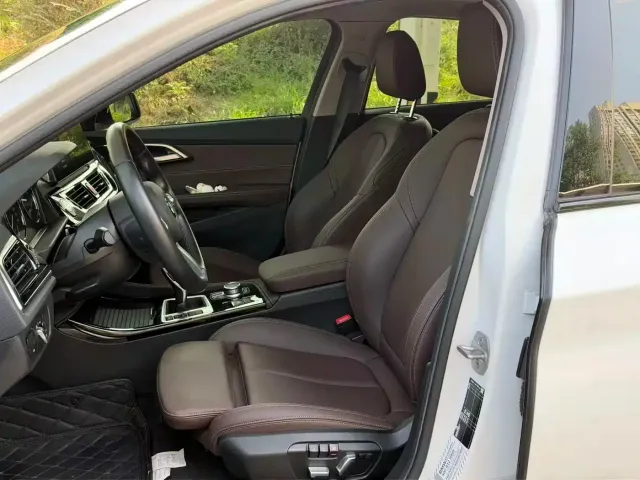 BMW 1 Series — Фото автомобиля 10