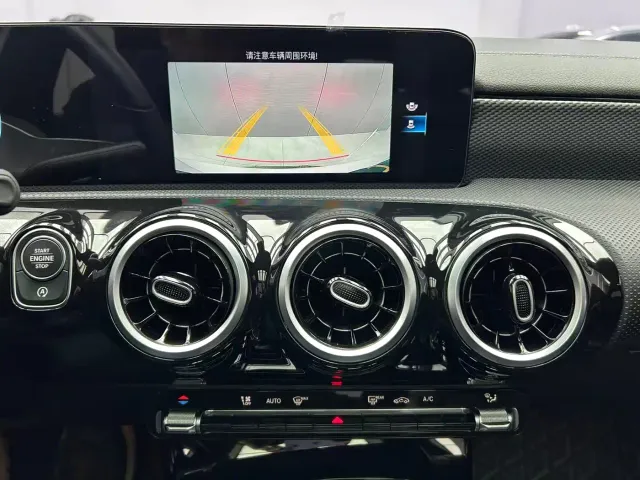 Mercedes-Benz A-Class — Фото автомобиля 13