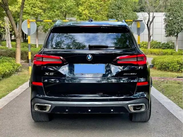 BMW X5 — Фото автомобиля 5