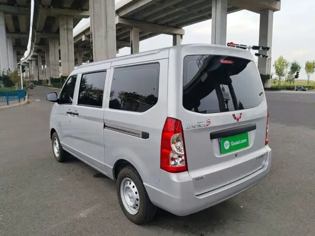 Wuling Rongguang S — Фото автомобиля 4