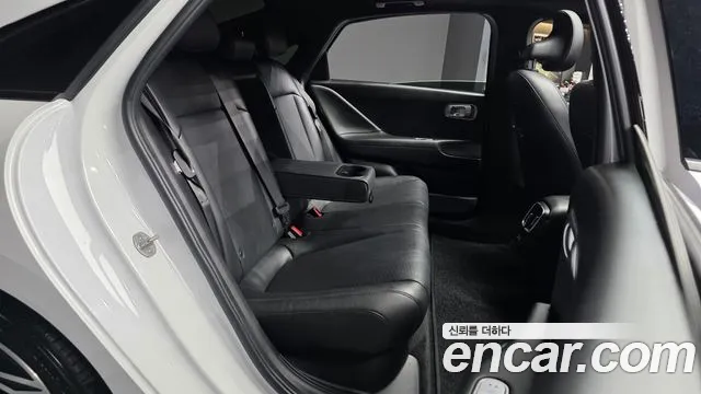 Hyundai Ioniq 6 — Фото автомобиля 17