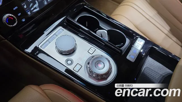 Genesis G80 Бензин 2.5 турбо AWD — Фото автомобиля 8