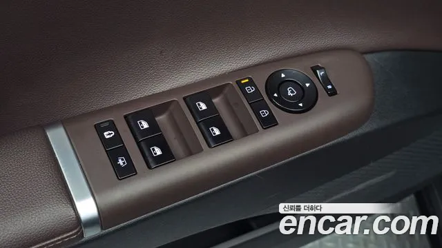 Hyundai Grandeur GN7 — Фото автомобиля 28