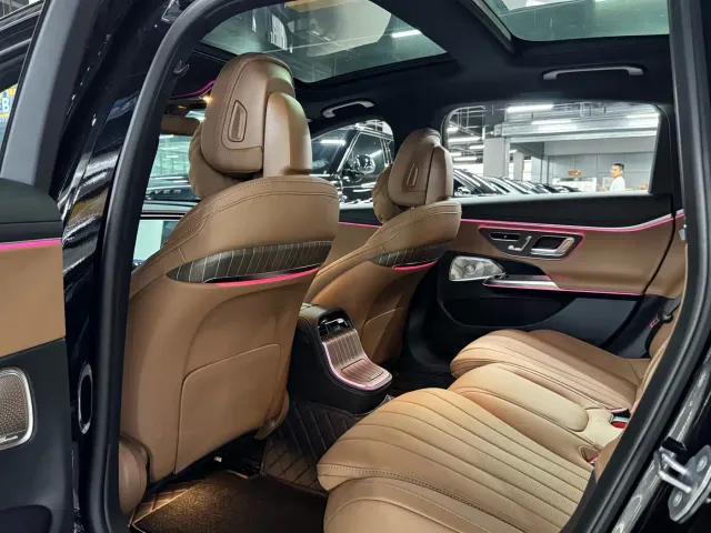 Mercedes-Benz E-Class — Фото автомобиля 15