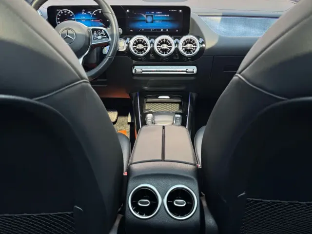 Mercedes-Benz EQA — Фото автомобиля 15