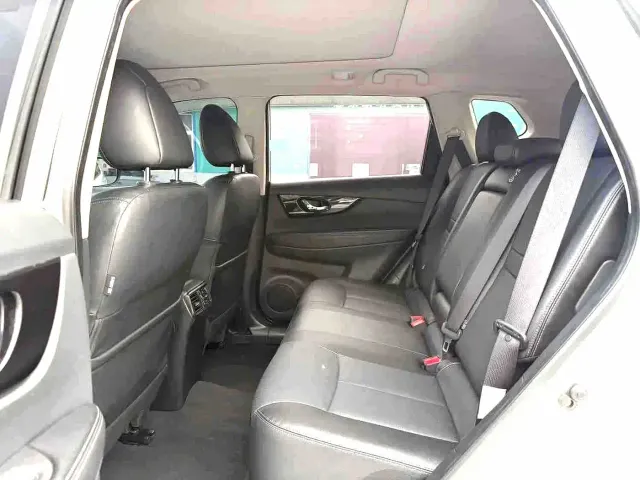 Nissan X-Trail — Фото автомобиля 13
