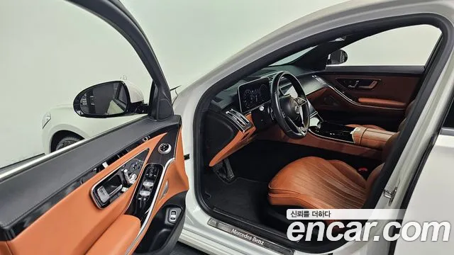 Mercedes-Benz S-Class W223 — Фото автомобиля 10