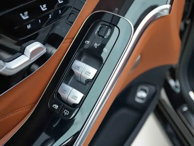 Mercedes-Benz Maybach S-Class — Фото автомобиля 10