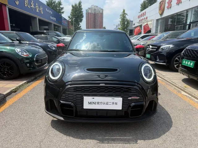 MINI Hatch — Фото автомобиля 2