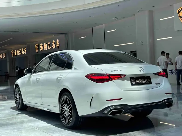 Mercedes-Benz C-Class — Фото автомобиля 4