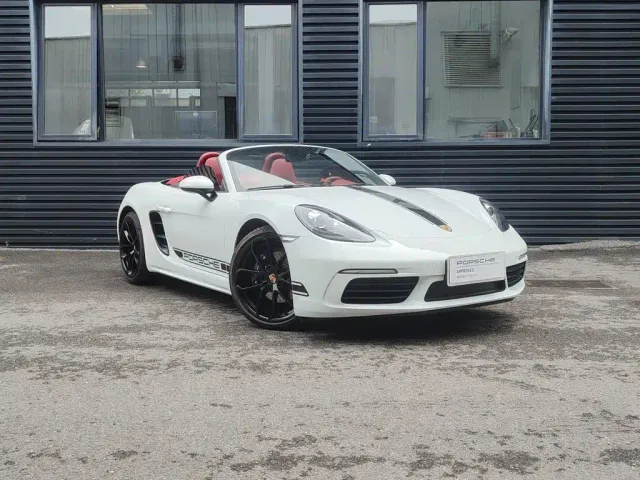 Porsche 718 — Фото автомобиля 2