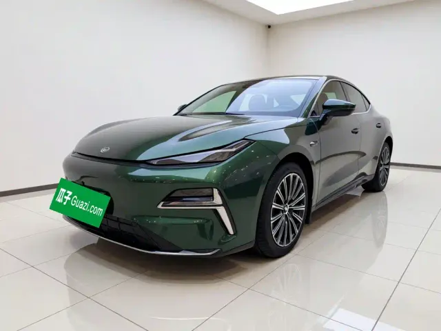 Фотография автомобиля — Geely Galaxy Xingyao 8