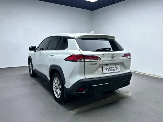 Toyota Frontlander — Фото автомобиля 5