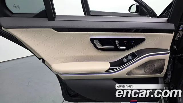 Mercedes-Benz S-Class — Фото автомобиля 22
