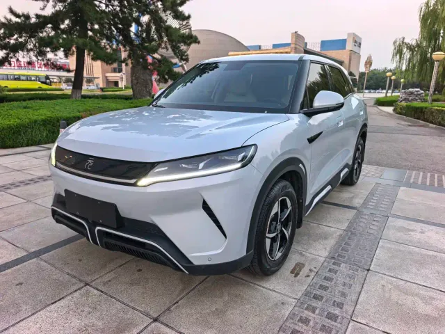 BYD Yuan UP — Фото автомобиля 3