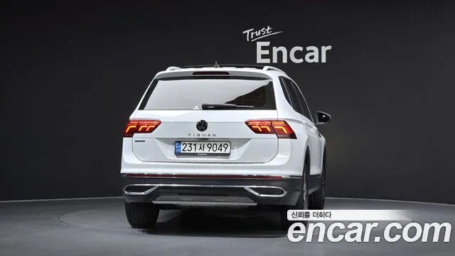 Volkswagen Tiguan — Фото автомобиля 4